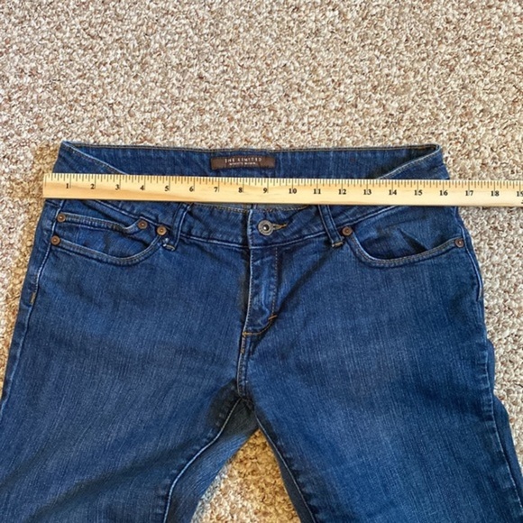 The Limited Crop Style Jeans‎ - Picture 7 of 10